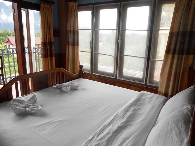 Domon Hotel Ванг-Виенг Экстерьер фото